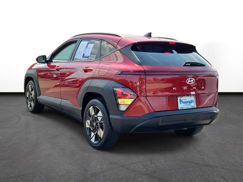 Used 2024 Hyundai Kona SEL FWD image 3