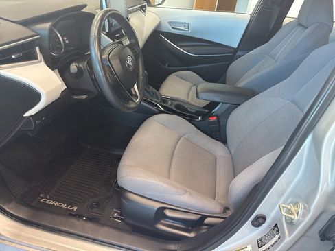 Used 2020 Toyota Corolla SE image 6