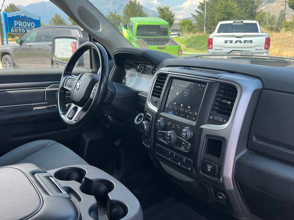 Used 2022 RAM 1500 Classic SLT w/ Electronics Convenience Group AWD/4WD image 18