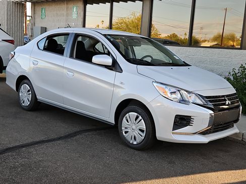 New 2024 Mitsubishi Mirage G4 ES image 1