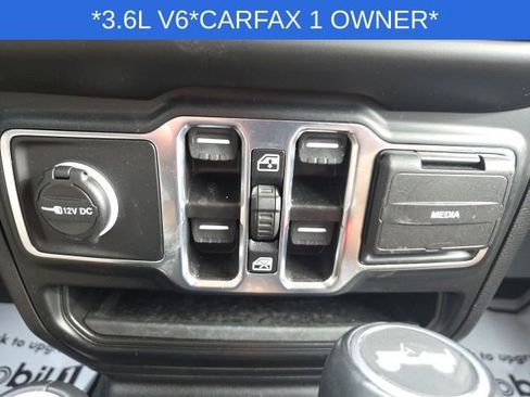 Used 2023 Jeep Wrangler Sahara w/ Cold Weather Group image 38