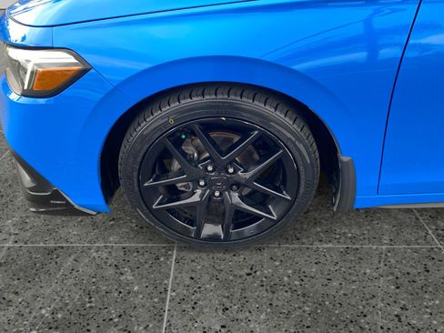 Used 2023 Honda Civic Sport image 14