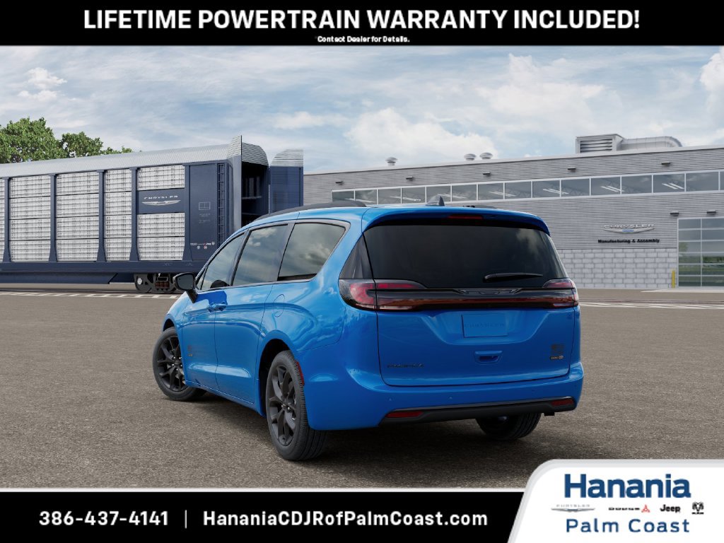 New 2027 Chrysler Pacifica Select FWD image 3