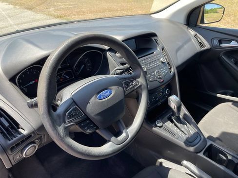 Used 2016 Ford Focus SE FWD image 26