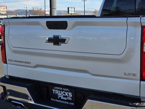 Used 2022 Chevrolet Silverado 1500 LTZ image 13