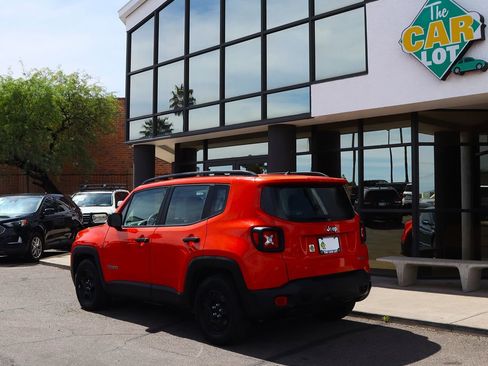 Used 2017 Jeep Renegade Sport w/ Power & Air Group image 9