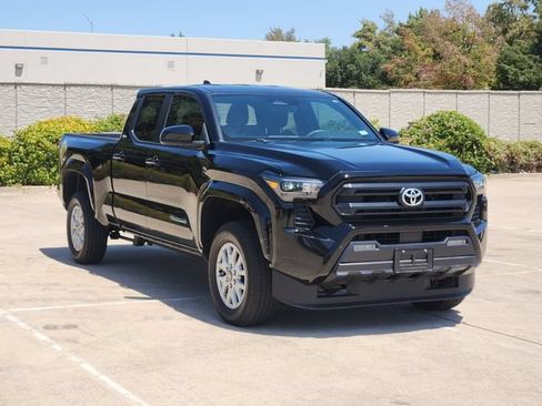 Used 2024 Toyota Tacoma SR5 RWD image 3