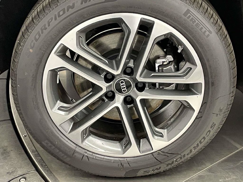 New 2026 Audi Q5 2.0T AWD/4WD image 13