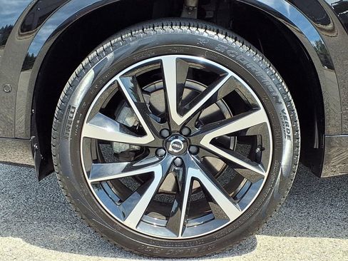 Certified 2023 Volvo XC90 B6 Plus w/ Protection Package AWD/4WD image 6