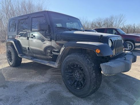 Used 2009 Jeep Wrangler Unlimited Sahara w/ Trailer Tow Group image 11