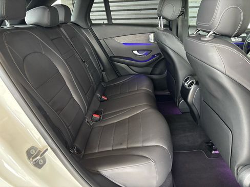 Used 2021 Mercedes-Benz GLC 300 w/ Premium Package image 25