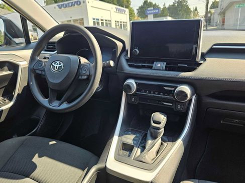 Used 2024 Toyota RAV4 LE AWD/4WD image 12