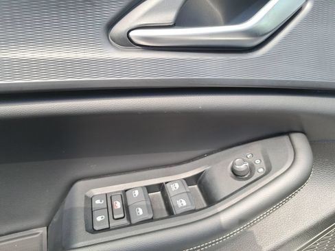 Certified 2024 Jeep Grand Cherokee Altitude AWD/4WD image 26