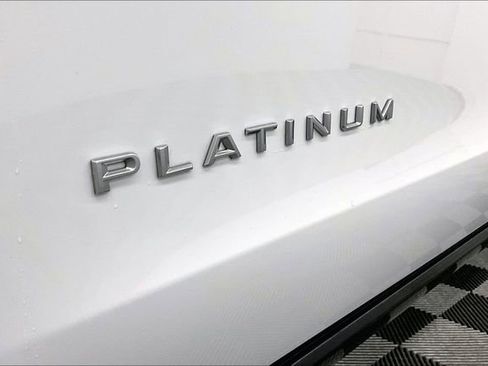 Used 2025 Ford Expedition Max Platinum image 38