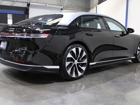 Used 2022 Lucid Air Grand Touring image 13