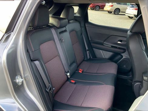 Used 2025 Nissan Kicks SR w/ Interior Electronics Package image 19