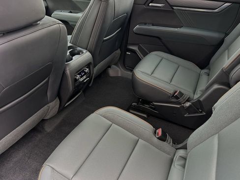 New 2025 GMC Acadia AT4 w/ Super Cruise Package image 10