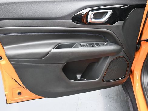 New 2026 Jeep Compass Limited image 9