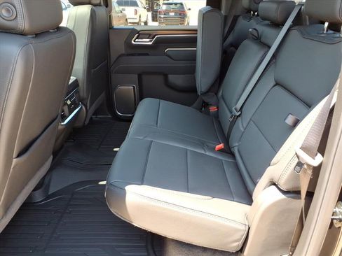 New 2026 GMC Sierra 2500 Denali w/ Denali Reserve Package image 12