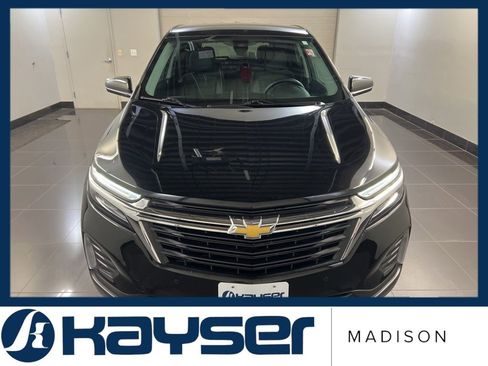 Used 2023 Chevrolet Equinox LT w/ Driver Convenience Package AWD/4WD image 2