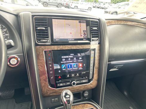 Used 2021 INFINITI QX80 Premium Select w/ All-Season Package AWD/4WD image 21