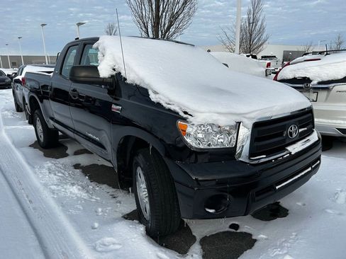 Used 2013 Toyota Tundra 4x4 Double Cab image 2