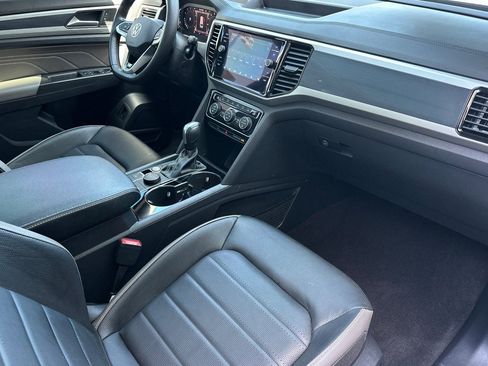 Used 2022 Volkswagen Atlas SEL Premium AWD/4WD image 15