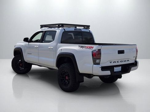 Used 2020 Toyota Tacoma TRD Off-Road w/ Technology Package AWD/4WD image 6