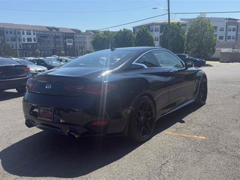 Used 2019 INFINITI Q60 3.0t Luxe w/ Essential Package AWD/4WD image 12