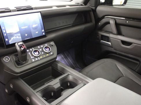 Used 2025 Land Rover Defender 110 S AWD/4WD image 26