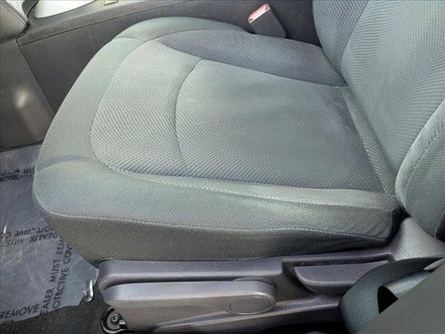 Used 2015 Nissan Rogue S image 10