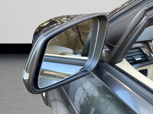 Used 2014 BMW 320i Sedan RWD image 31