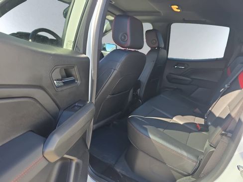 Used 2023 Chevrolet Colorado Z71 w/ Z71 Convenience Package 2 AWD/4WD image 20