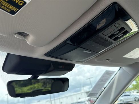 New 2025 Mitsubishi Outlander SEL image 20