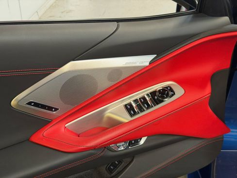 Used 2021 Chevrolet Corvette Stingray Premium Conv w/ Z51 Performance Package RWD image 16
