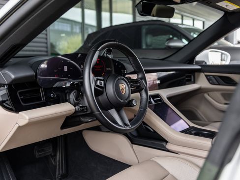 Certified 2023 Porsche Taycan image 4