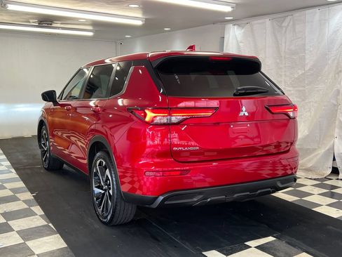 Used 2022 Mitsubishi Outlander ES AWD/4WD image 8