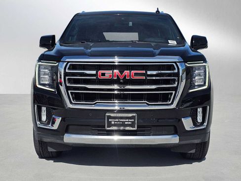 Used 2023 GMC Yukon SLT w/ SLT Premium Package image 8