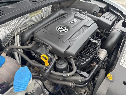 Used 2014 Volkswagen Beetle R-Line image 14