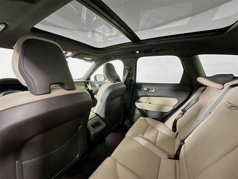Used 2026 Volvo XC60 B5 Plus w/ Protection Package Premier image 4