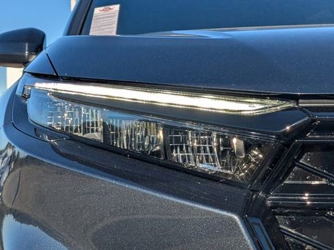 Used 2023 Honda CR-V Sport image 10