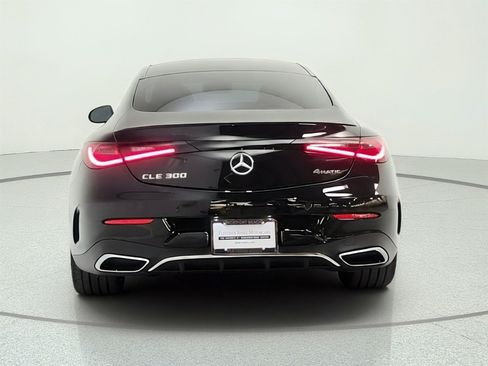 Used 2024 Mercedes-Benz CLE 300 4MATIC Coupe image 6