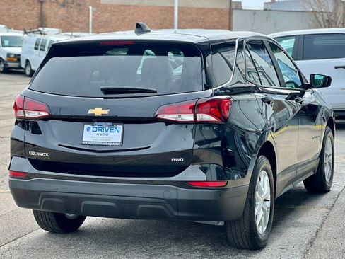 Used 2022 Chevrolet Equinox LS AWD/4WD image 5