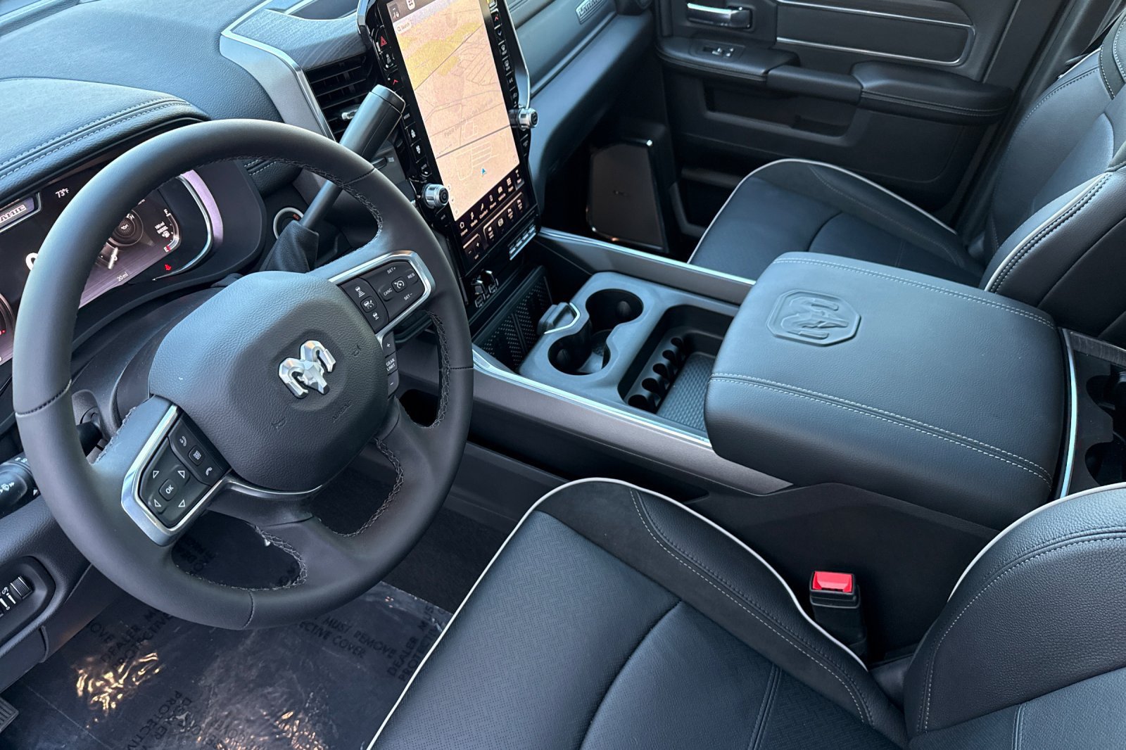 New 2026 RAM 3500 Laramie AWD/4WD image 11