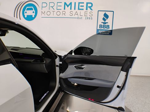Used 2022 Audi e-tron GT Prestige w/ Prestige Package image 87