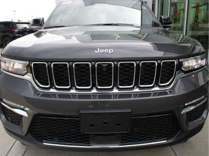 New 2025 Jeep Grand Cherokee Limited w/ Luxury Tech Group II