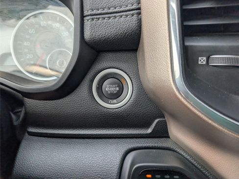 Used 2019 RAM 1500 Laramie AWD/4WD image 26