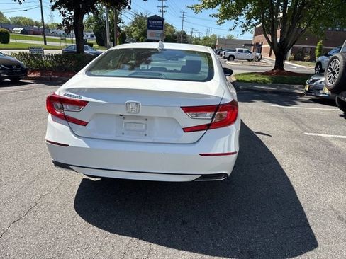Used 2021 Honda Accord LX image 5