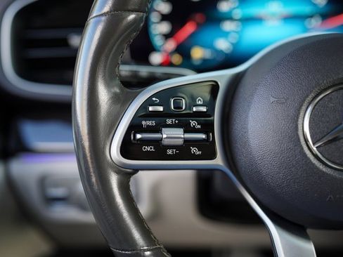 Used 2020 Mercedes-Benz GLE 350 GLE 350 w/ Premium Package image 28