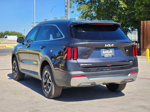 New 2026 Kia Sorento S AWD/4WD image 3